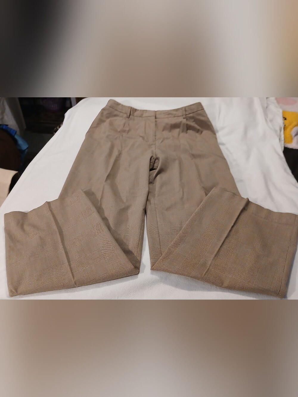 Pre-loved women's Classic Plaid Dress Pants in Light Brown.